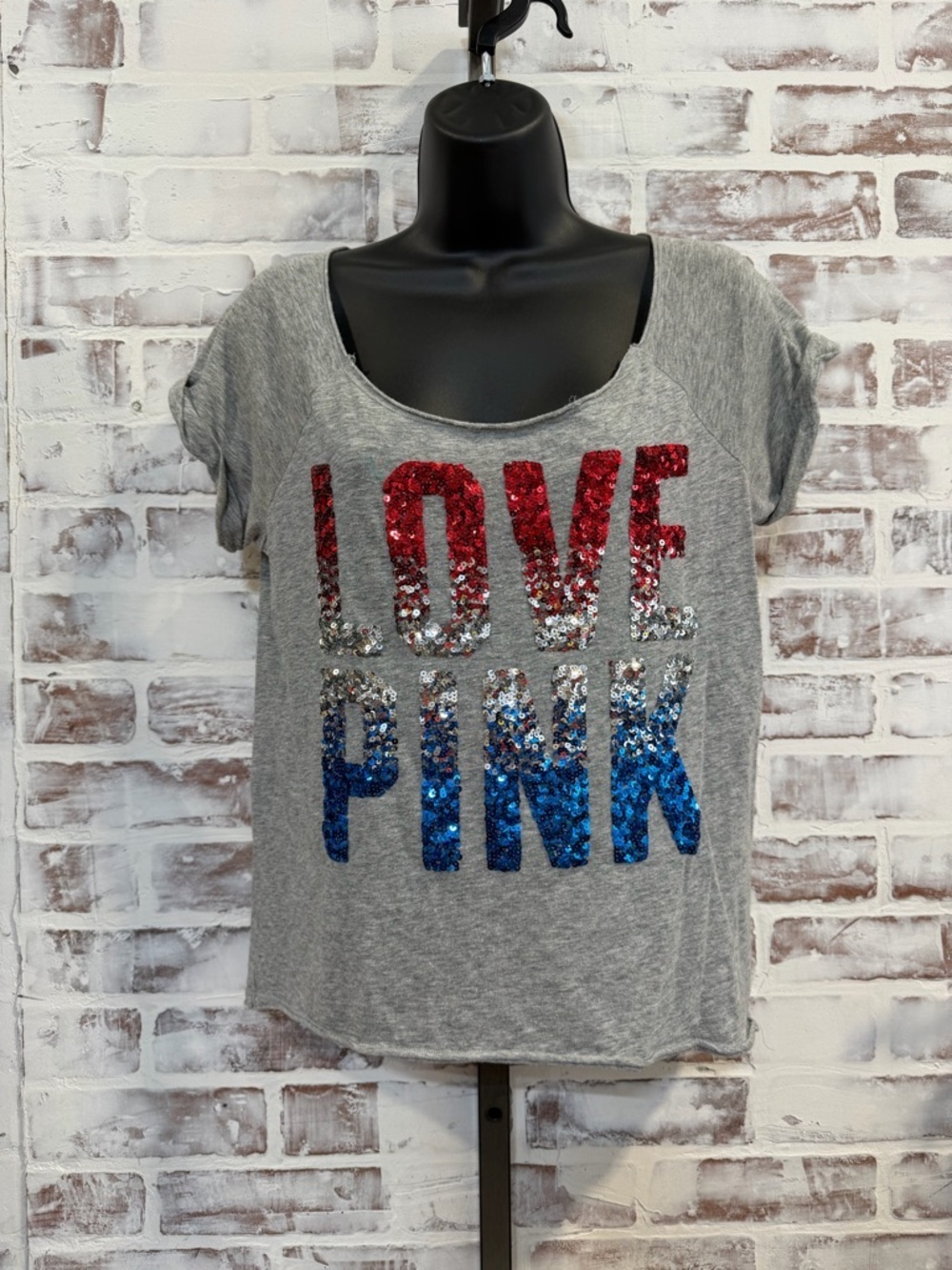 PINK Victoria's Secret Gray Tee with Red, Silver & Blue Sequin 'LOVE PINK' small